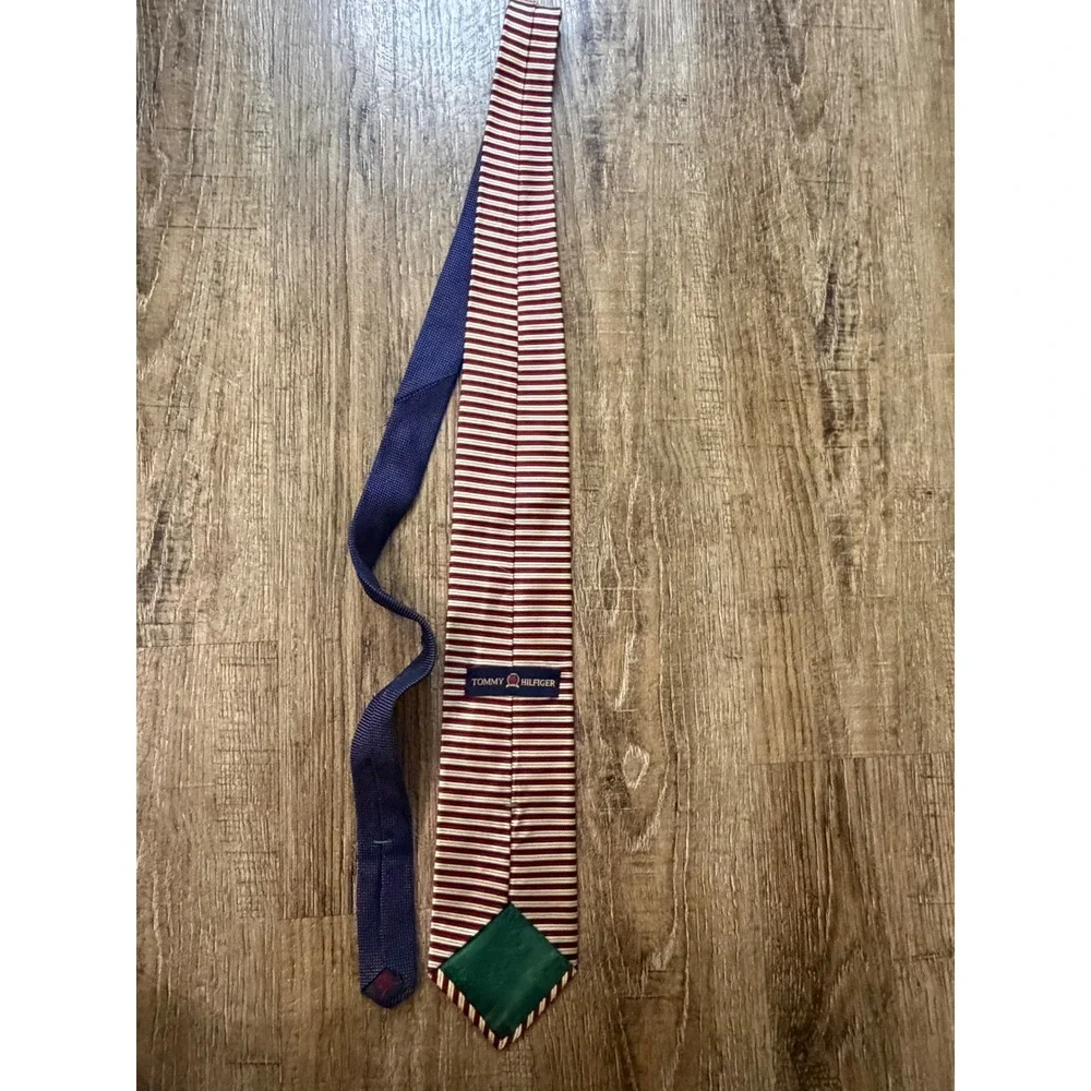 Tommy Hilfiger Mens Silk Tie Burgundy Cream Striped Navy Blue USA Made OS